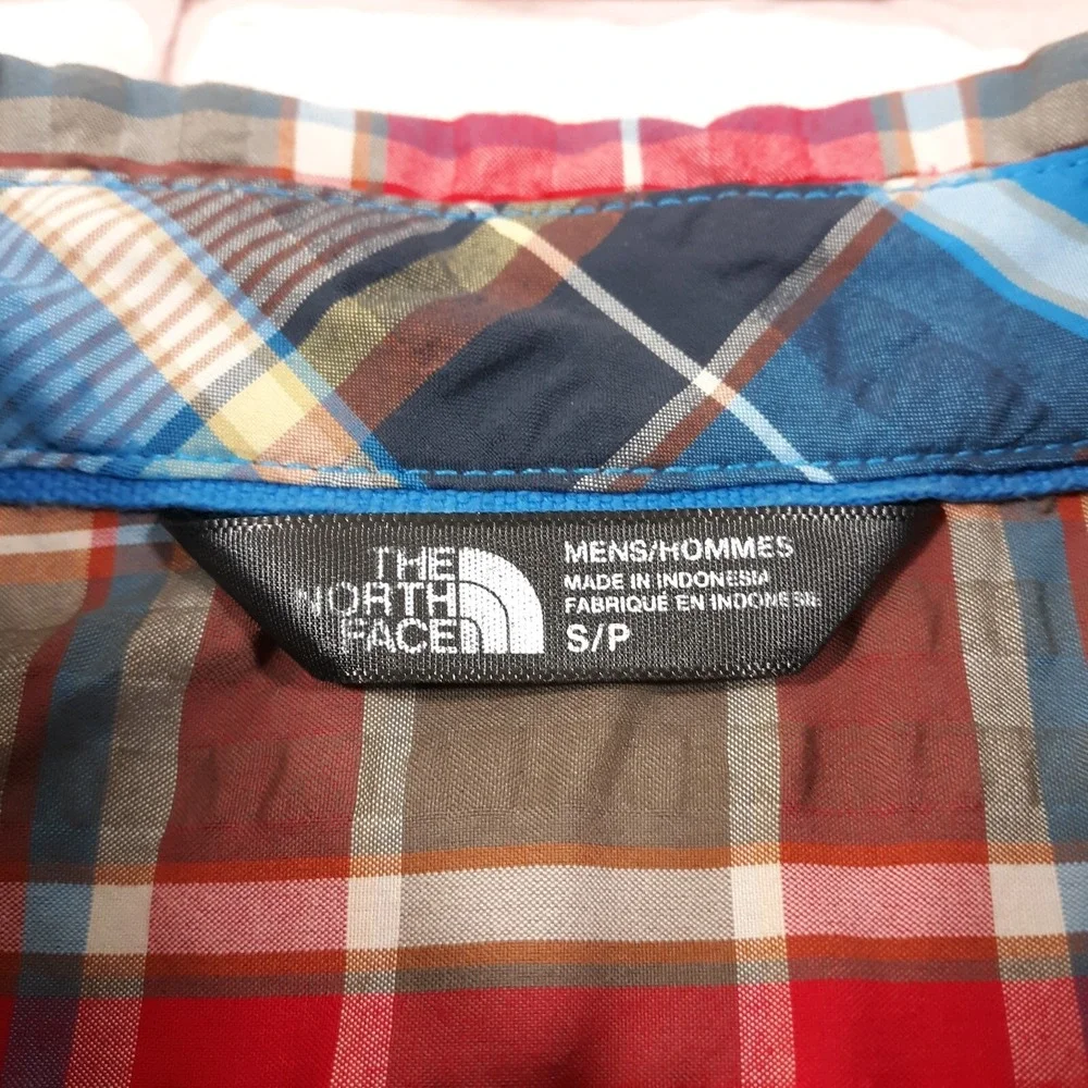 The North Face Shirt Mens Small Travel Outdoor Hiking Short Sleeve Plaid Nylon